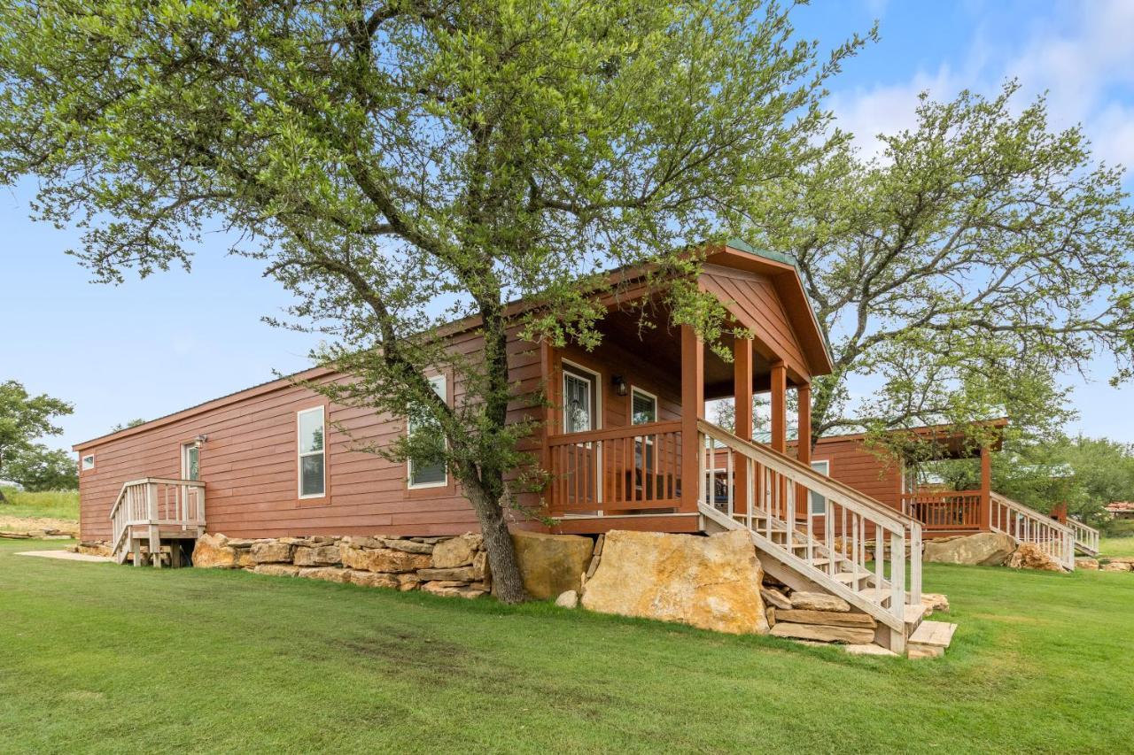 The Hideout Golf Club & Resort Lake Brownwood Exterior photo